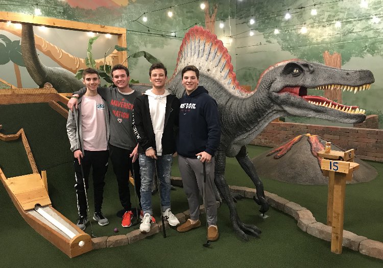 UNOpikes's tweet photo. Some of our guys showcased their short game skills tonight at the Durango days event at prehistoric putt in Omaha! #EveryoneforOmaha https://t.co/nGkUbUU9Hb