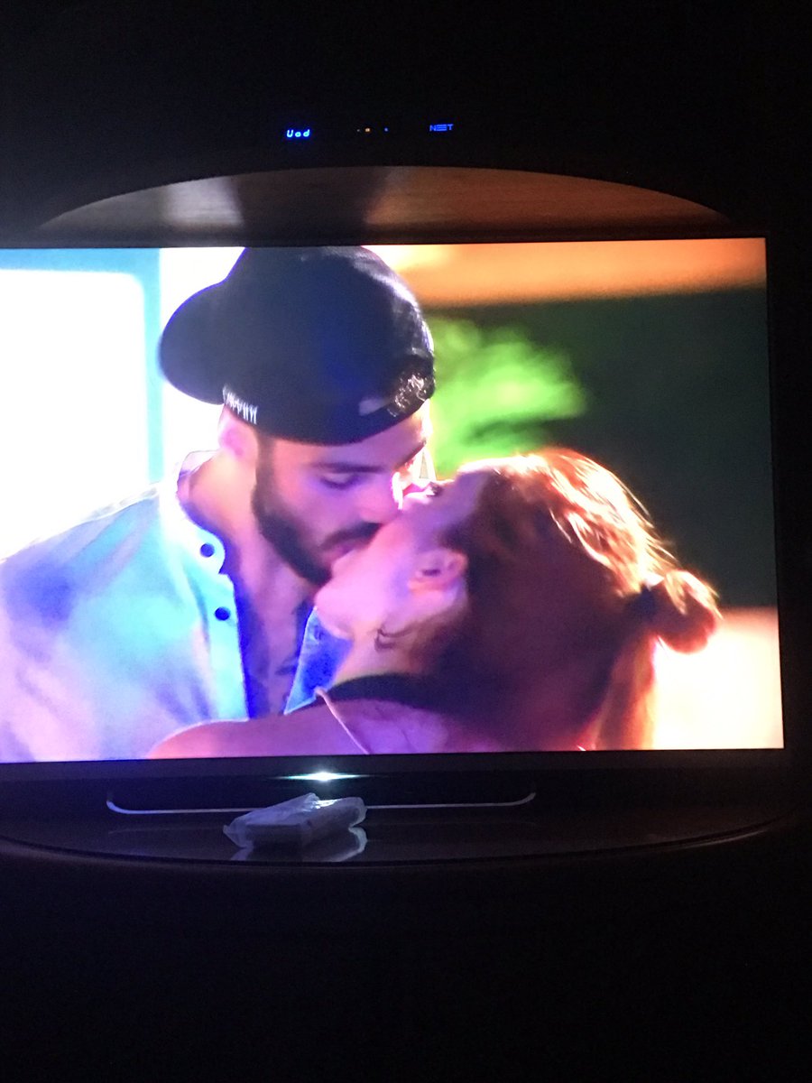 mafiashippers's tweet photo. lureu tá vivissimo! chupaaaaaa #ayto4 https://t.co/rcxZrNm6gJ