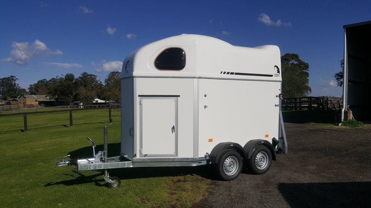 Cheval_Liberte's tweet photo. Cheval Liberte’s GT First is our base model double horse float, which is packed with standard features. With a total weight of just 770kg you will be towing one of the lightest horse floats on the road. View all specs here https://t.co/eKnQPiYNj2 or call us on 1300 157 122 today https://t.co/QW4BQhUXyC