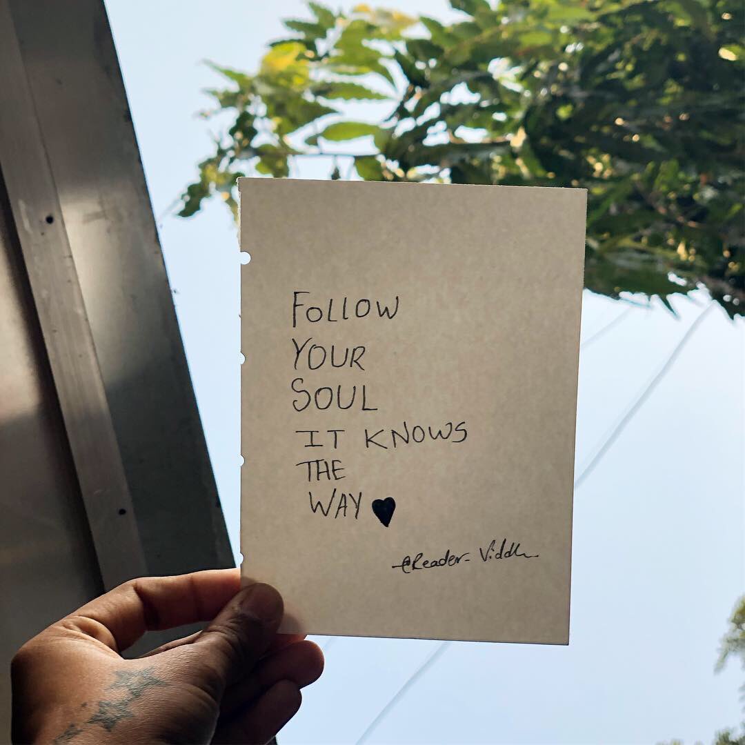 vidhya_thakkar's tweet image. Your soul knows it all 💫.
▶️ would you prefer working hard , striving for what you want or you prefer to be happy in what you have.
#positiveeverydayy #letteringcommunity #letteringdaily #letteringco #letterings #letteringlove #letterboard #letteringchallenge #positivethinking