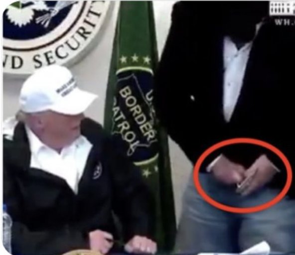 DwmmOjIVsAEyPWc?format=jpg&name=small