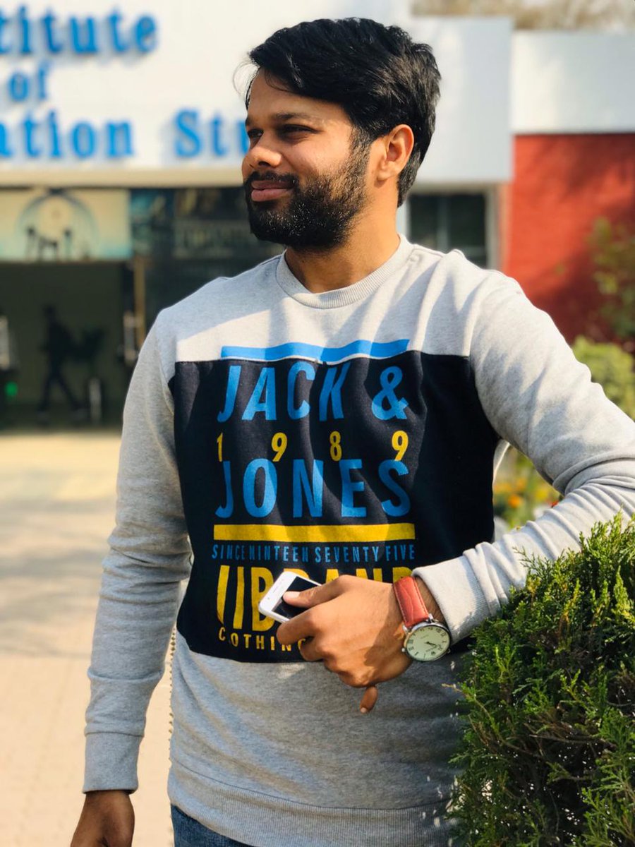 Mr_Sherri's tweet image. سہارے  ڈھونڈنے کی عادت نہیں ہے ہماری..
ہم اکیلے ہی پوری محفل کے برابر ہے...🏋️‍♂️❤
#mR_sHeRRi
#p_C Bhai Usman Dar 😎