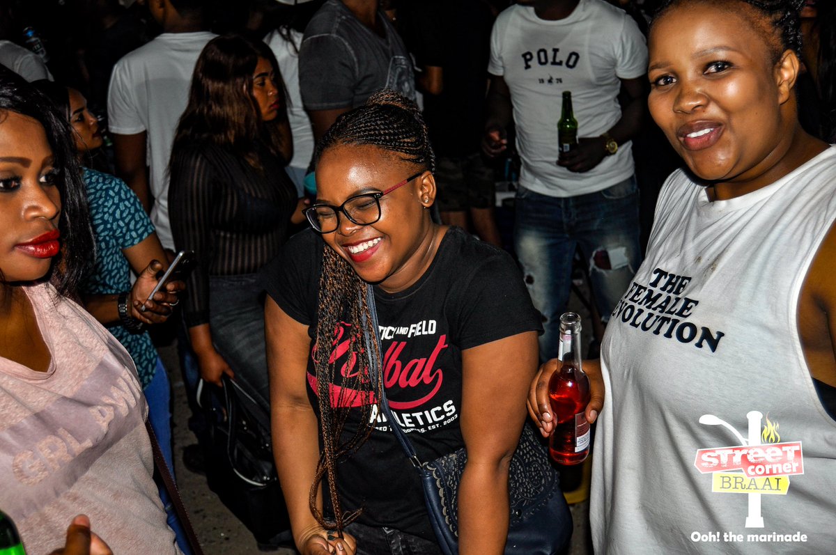 Flash back Friday
31β’12β’2018
#FBF
#FestiveVibes
#StreetCornerBraai
#HomeOfTheMarinade