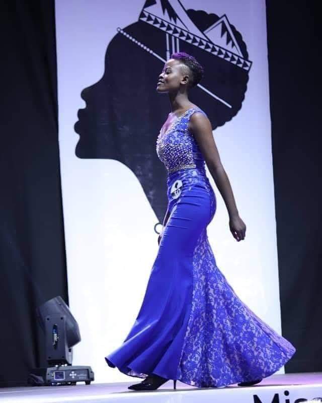 SinibagiweS's tweet photo. @MissRwandaDotRW @IntareArena @Cogebanque1 @SMARTDESIGN20 @MINISPOC @AIFRwanda @Rwandamotor @rbarwanda @IGIHE @Inyarwandacom @Umuseke @kigalitoday MwisenezaJosiane she will be crowned course morethan1000000 people they're ready to vote her through socialmedia even me if I wouldbe on the charge of ones who choose miss  iwould let her crownes without competition! course she really miss 2019. https://t.co/AGHUIi1oc4