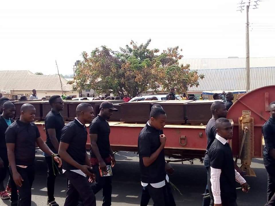 OlayinkaLere's tweet photo. Those who kept silent and did nothing when the people of Benue were being killed by herdsmen want to continue to govern the same people!

Wicked President!

#BenueGenocide2018
#BenueRemembersVictims https://t.co/0auMep57Xx