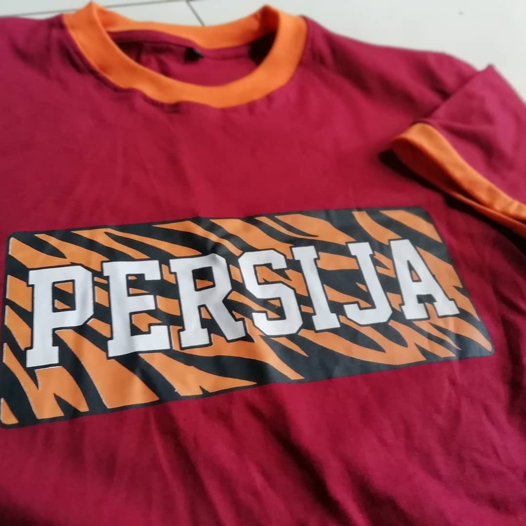 Ready john

Tees PERSIJA (maroon list orange)

M, L, XL

#VM