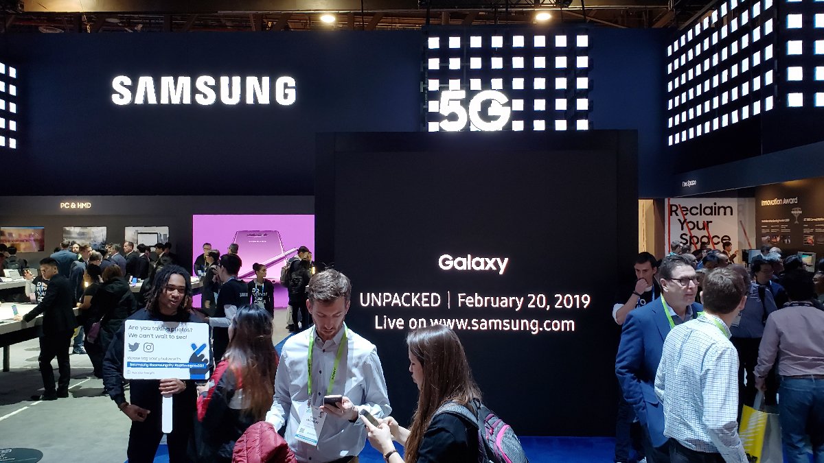 SamsungMobile's tweet image. Get hands-on with our latest mobile offerings as you explore the future of connected living at #CES2019.