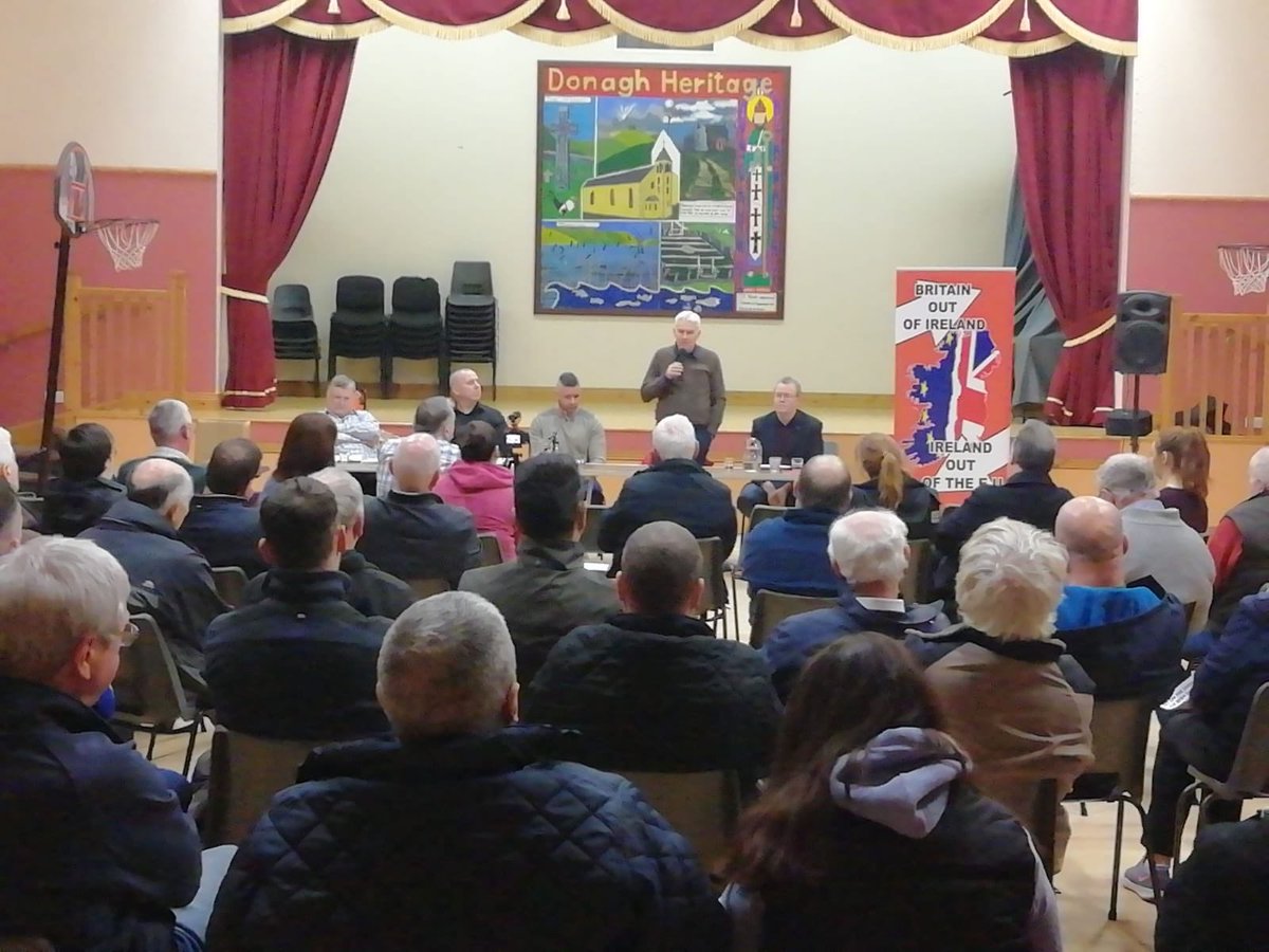 UnityYes's tweet photo. #YesForUnity would like to thank all the speakers and audience yesterday for taking part in last nights hugely successful public talk & debate in Donagh. Co.Fermanagh
#RallyForUnity https://t.co/dqwQpfs2Pu