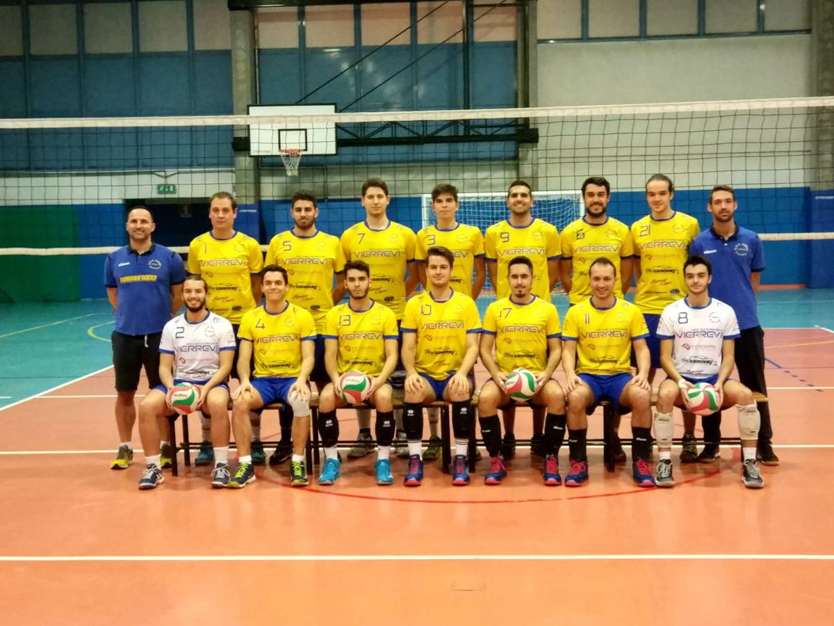 DavideVerri1's tweet photo. la "nostra" squadra!!! :-) https://t.co/qi09xN4OwN