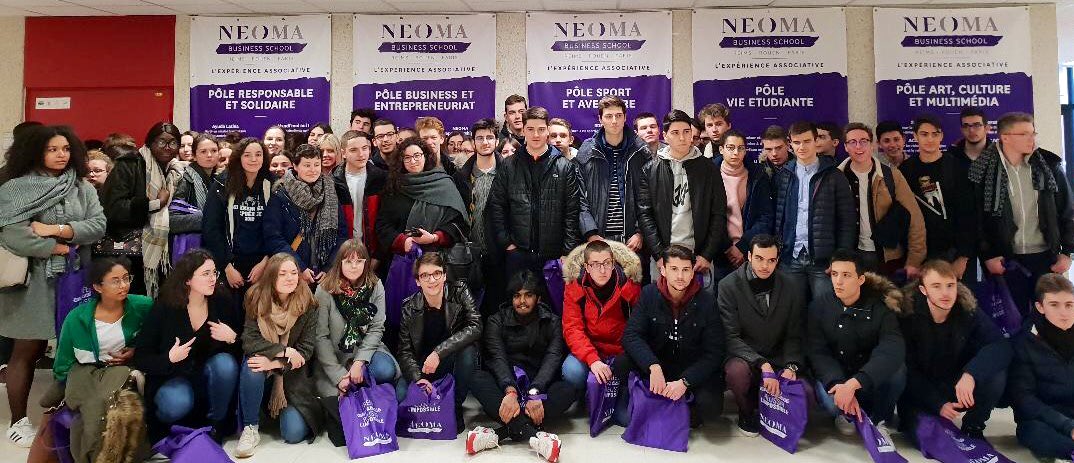 prepareims's tweet photo. Un beau rassemblement des ECE du lycée Clemenceau et des ECS du lycée Roosevelt lors de leur visite à #NEOMA Reims, mercredi. Un grand merci à l’Ecole pour son accueil! https://t.co/TbKtEm5b2I