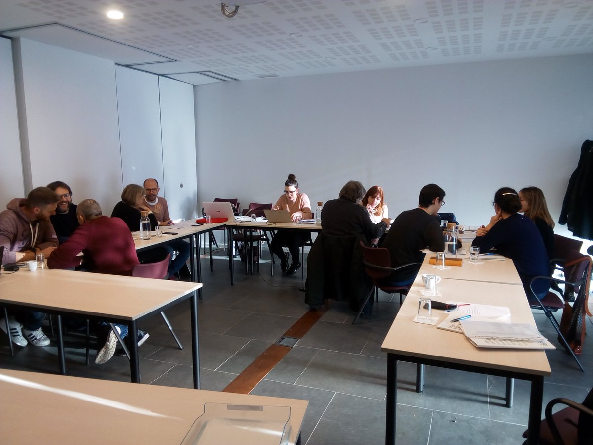 pincatinfancia's tweet photo. La @pincatinfancia ens reunim per planificar els objectius i accions del 2019 i avaluar el  que hem fet al 2018 https://t.co/wT4nUjcinV