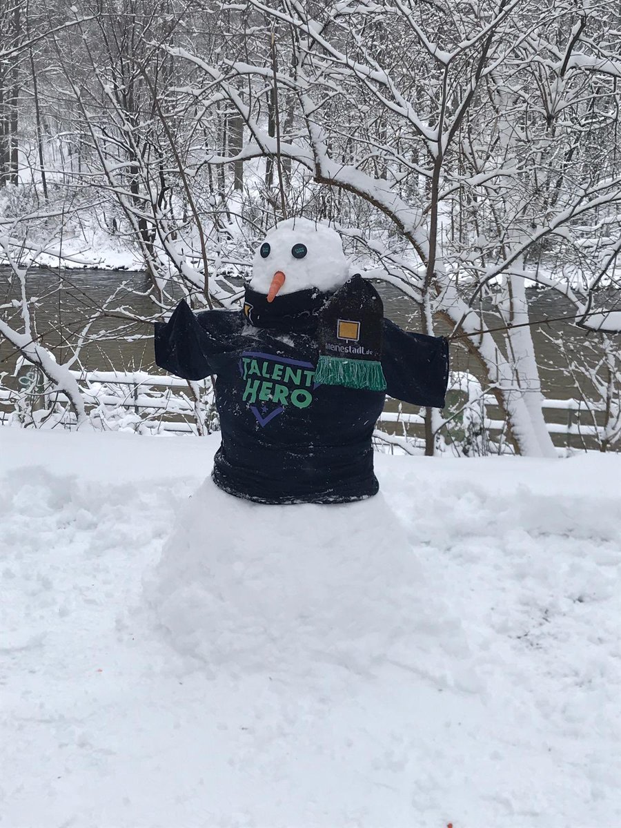 TalentHeroApp's tweet photo. Grüße aus dem verschneiten München ❄️🙂
#talenthero #münchen #azubi #mobilerecruiting https://t.co/DsQCAUAPty