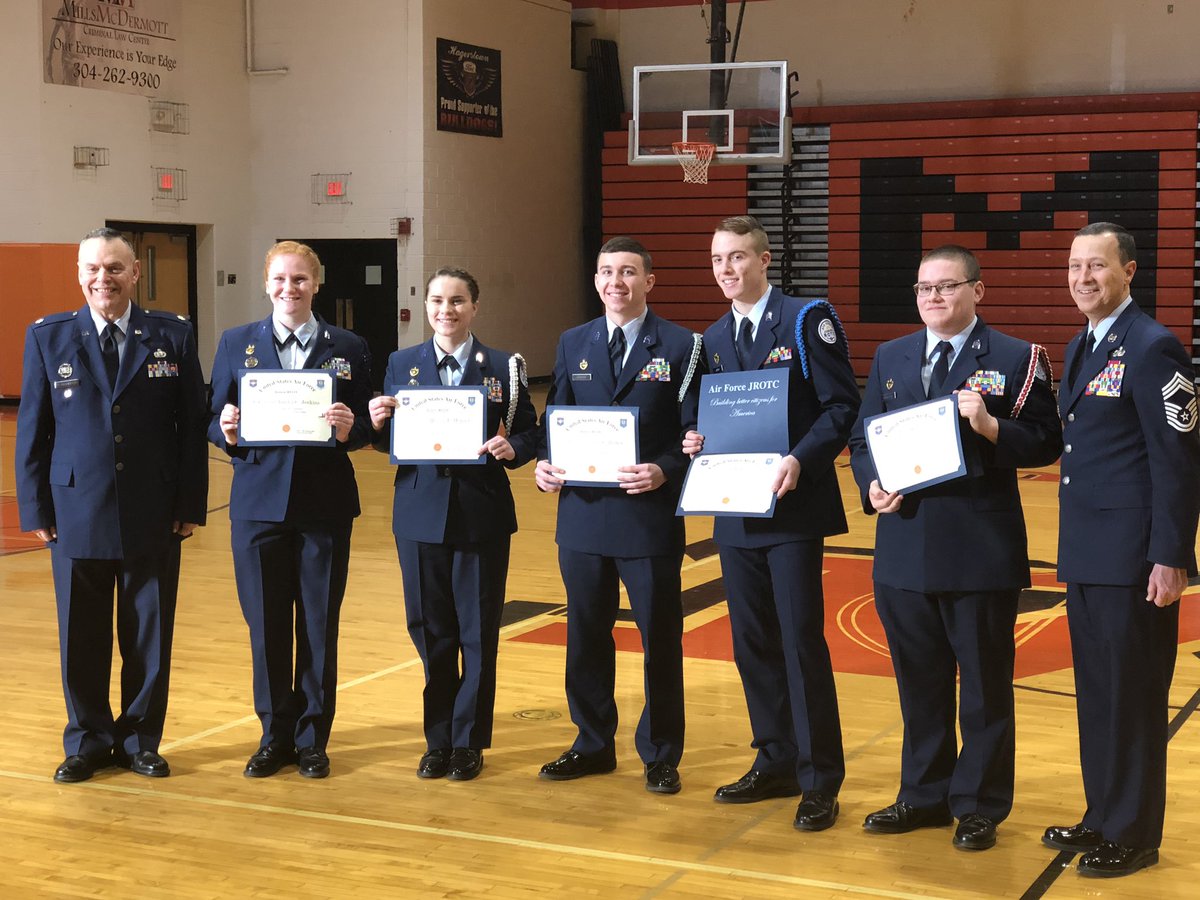 EmEl459's tweet image. Congratulations to all ROTC staff and  students on a fantastic inspection today! #NoBullJustDogs #ProudAdmin