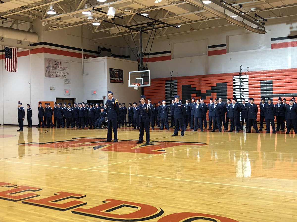 EmEl459's tweet image. Congratulations to all ROTC staff and  students on a fantastic inspection today! #NoBullJustDogs #ProudAdmin