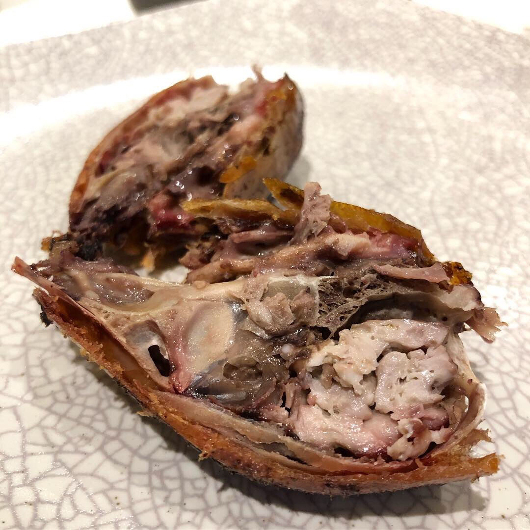 TDigested's tweet photo. When in Beijing, itβs obligatory.
#duckbrain #roastedduck
#roastduck #pekingduck #canard #chinesefood #chinesecuisine #beijing #beijinfood #foodculture #foodtradition #foodhunter #foodblogger #theworlddigested
#δΈθ―ζη #εδΊ¬ζη #ι£ζε #εδΊ¬γγγ― #γγΌγΉγγγγ― https://t.co/UDkhlMUIxQ