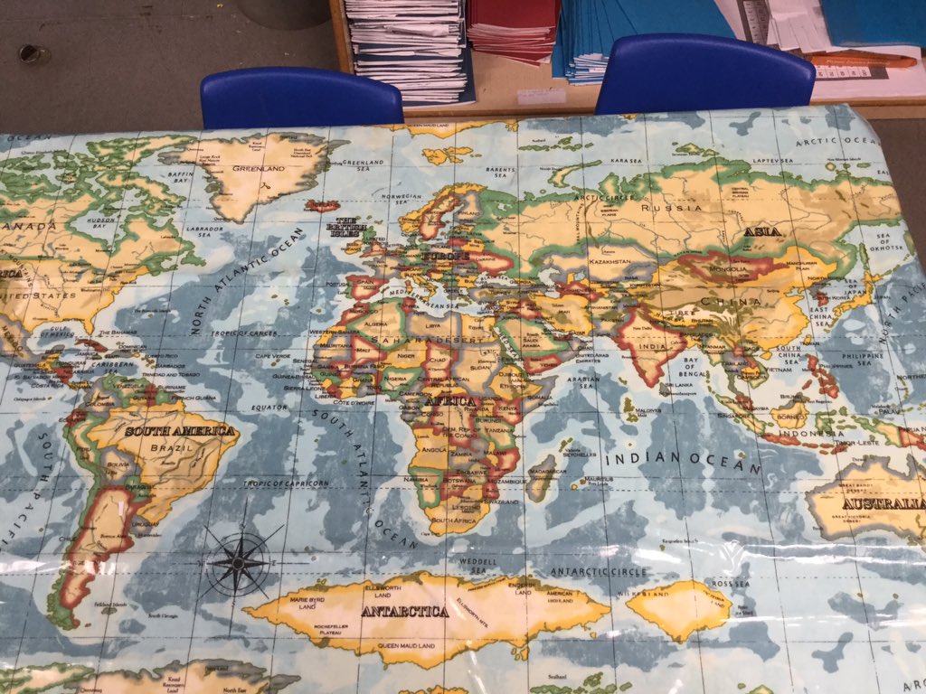 stlaws_KS1's tweet photo. Year 2 are enjoying some Friday afternoon geography 🌎 https://t.co/XlvmKv7YMO