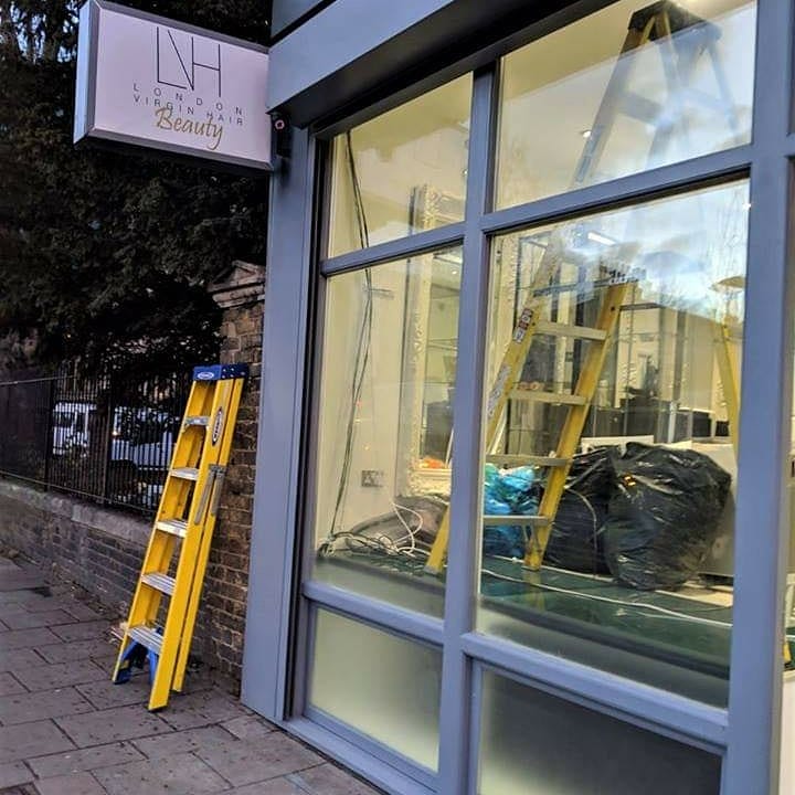DX_Signs's tweet image. London Virgin Hair has opened a new larger store and asked Dx Signs to carry out necessary promotional signs and graphics implementations. #projectingsign #sign #salonfacia #wallgraphics #signinstallations #mainsign #lettering #hairsalon #londonvirginhair #dxsigns