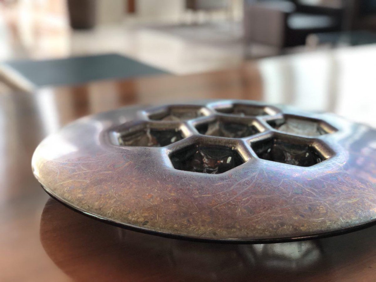 PlusobjectO's tweet image. Radiant and bringing fresh spring mood, Cells Chameleon’s covering sets the tone for any interior. Cells by @PlusobjectO has a nontrivial colour solution.
⠀The artwork is created not only to be admired, but also to have practical value being a vase or a stand.