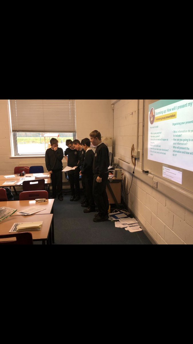 LSP Maths Dept. tweet media