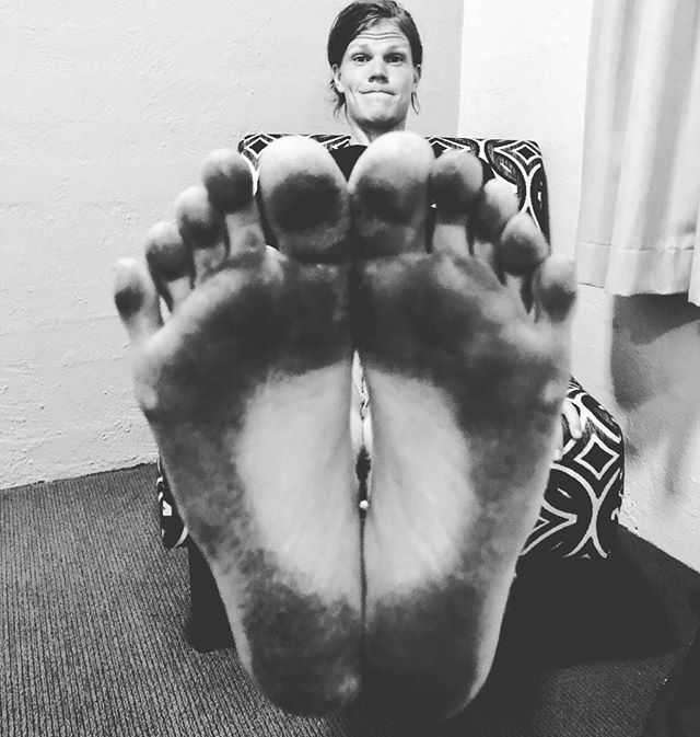 Walking the Adelaide Streets! #dirtyfeet #livemusic #hotsweatydancing bit.ly/2D2wW5M