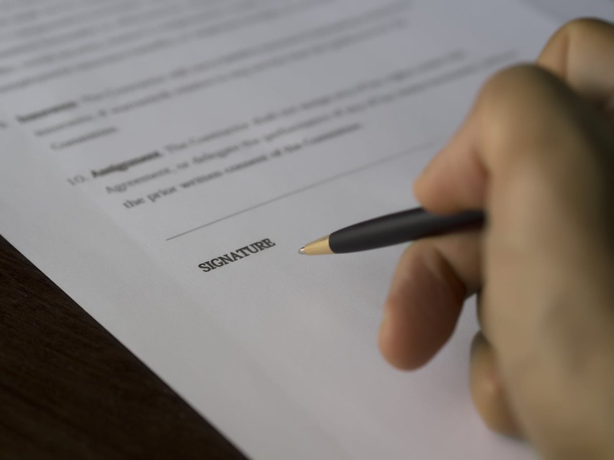 dudleymbc's tweet photo. If you're applying for council housing make sure we have the correct information on your application. Two former Dudley Council housing residents have both narrowly avoided jail after failing to disclose their details: https://t.co/RRwrdEnuux https://t.co/HGi5mAIQ7s