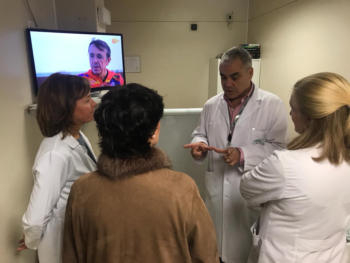 HUReinaSofia's tweet photo. Desde el @HUReinaSofia agradecemos a la @aecc_es la donación de una televisión para nuestra habitación de terapia metabólica, para el disfrute y entretenimiento de pacientes que van a recibir tratamiento con isótopos radiactivos. ¡Gracias por vuestra colaboración! ☢📺🏥 https://t.co/cDBfnWQOx8