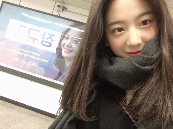 DwoDMgYU8AAeynp.jpg:large