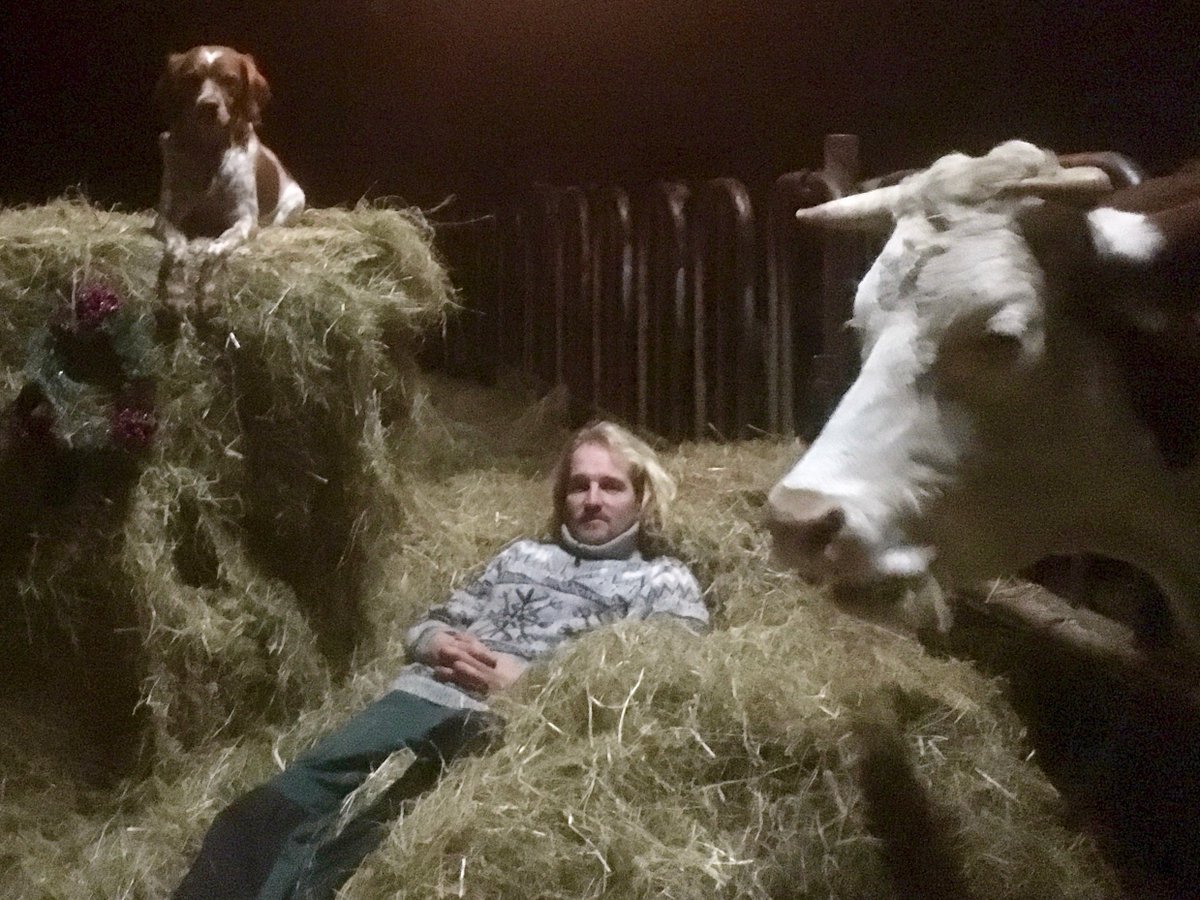 StichtingAEN's tweet photo. Oproep: boerderij gezocht! AEN sprak met Daniël de Jong, @Boervannu1, dertiger op zoek naar een vrijkomende boerderij om daar zijn droom te verwezenlijken: agrarisch leven met een nieuwe groep bewoners... https://t.co/37mCcY6lqS https://t.co/fmzc4k2d8B