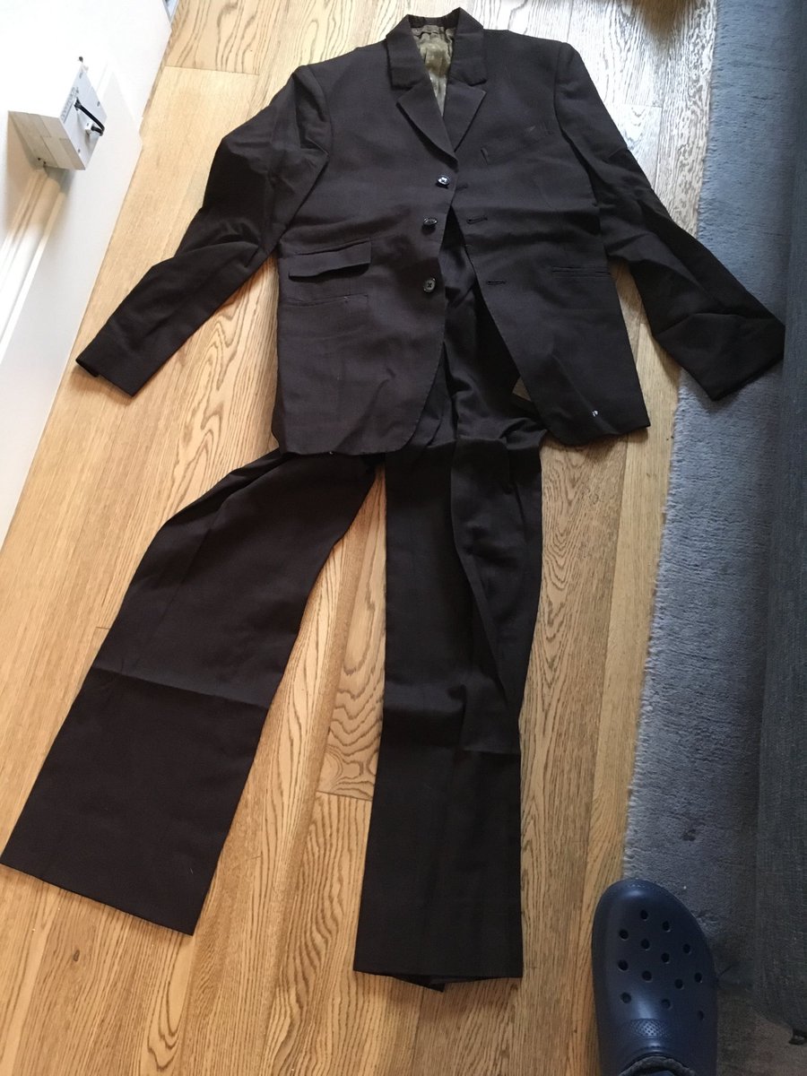 1phildaniels's tweet image. Jimmys mod suit, how I ever got in it I don’t know ?
It’s gonna be auctioned for teenage cancer trust 40 years on i will send auction link when I get it