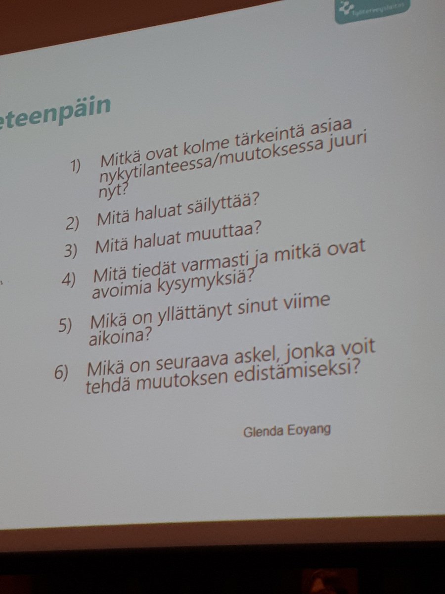 Kysymyksiä jotka vievät eteenpäin muutoksessa. #pohjoiskarjala'n maakunnan esimiespäivässä teemoina työhyvinvointi ja muutoksen johtaminen. Paikanpäällä yli 300 esimiestä! #meijänmaakunta