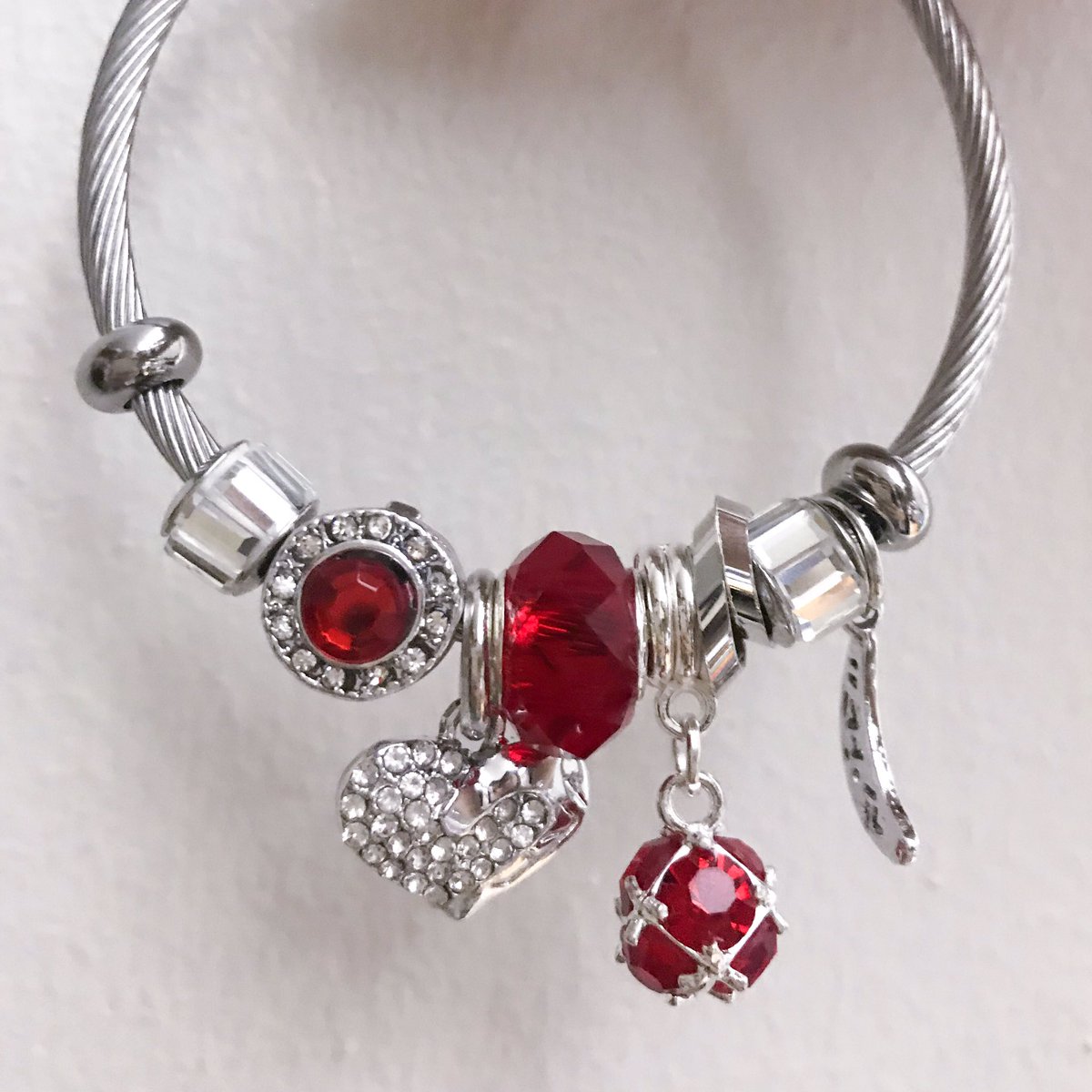 Em Bracelett 🌟 กิจกรรมแจกสร้อยข้อมือ tweet media