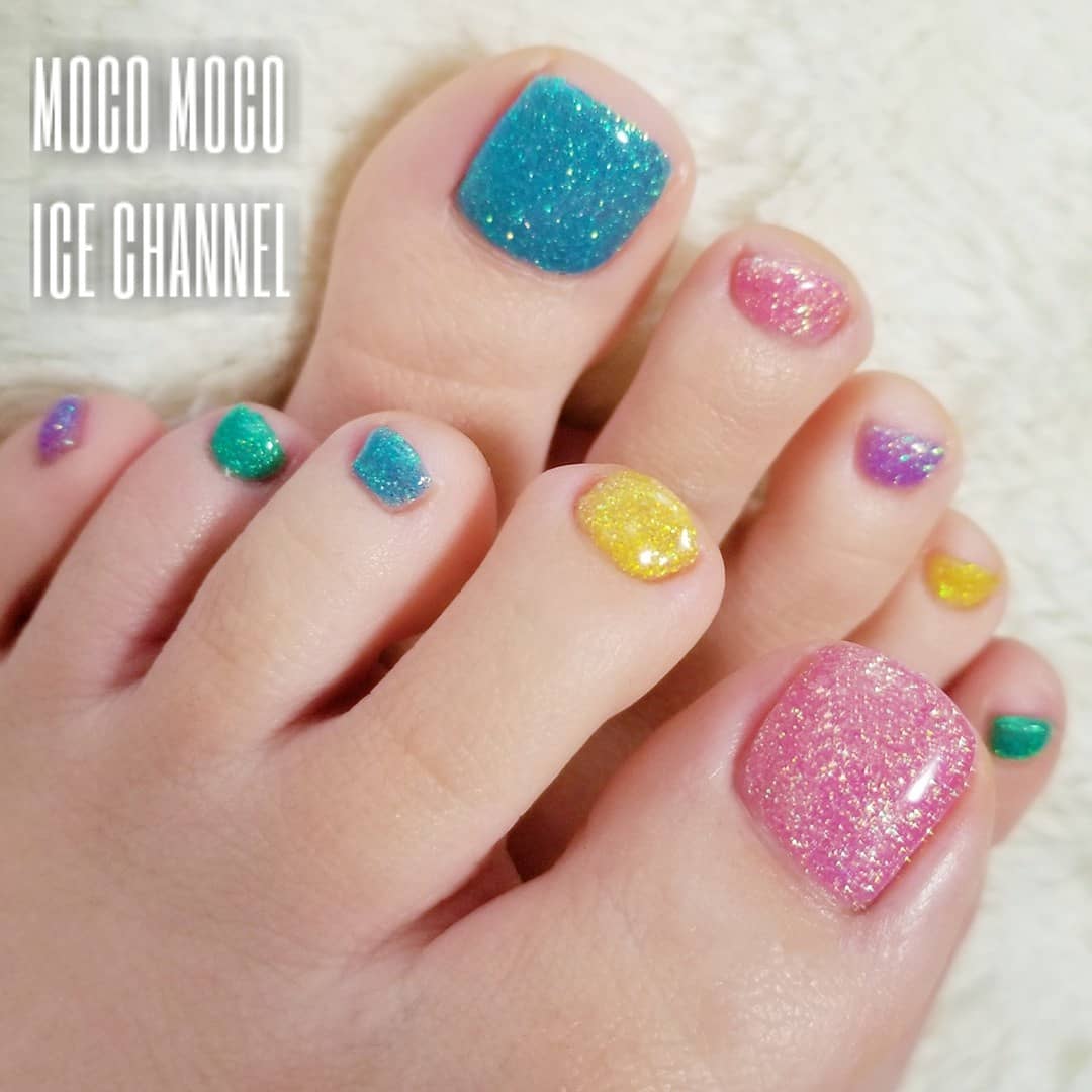 트위터의 Ice Nailist あいすちゃん 님 久しぶりのmy Footnail 5年以上前に買って 家の引き出しに眠ってたラメ コメ欄で動画もcheck T Co Hlxsbqvhpj ネイル フットネイル メルヘンカラーネイル カラフルネイル ラメネイル パステルカラー