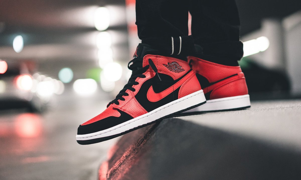 jordan 1 mid bred on feet