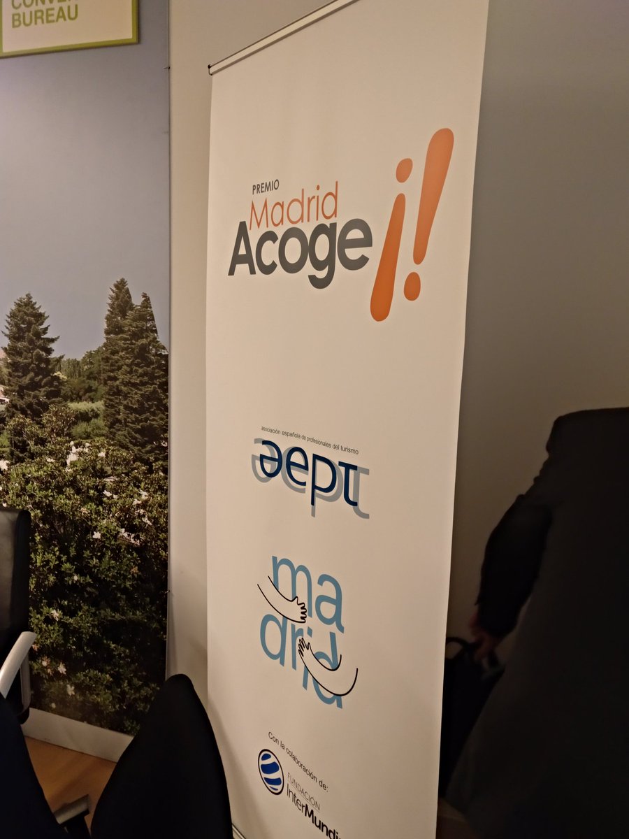 MVEGAS3's tweet photo. Fase final del premio #MadridAcoge hoy se elige el ganador, gracias a la @AEPTURISMO por su creación, es un incentivo para los jóvenes profesionales del #Turismo @Comunidad_AEDH @LesClefsdOrSP #AntiguosAlumnosEscuelasHosteleria #Apit #HappyMadrid #DecimaEdicion https://t.co/RddN8q9wcO