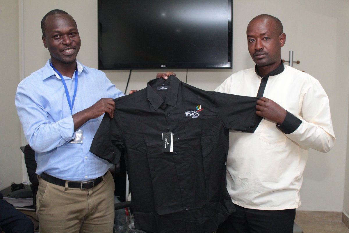 tomosigroup's tweet photo. The @tomosigroup Group's Managing Director, Mr. Henry Obwoya Otto presents beautiful Group customised shirts to staff from different Units as we kick off the new year 2019.
#MadeInAfrica https://t.co/Nr6tTFbVB9