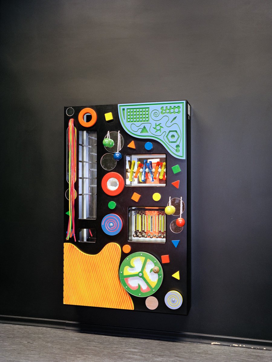 Hieronymus Ahrens · City for the Blind · unveild.co.uk/feature/hieron…

"On the outskirts of the Latvian capital, Riga, there is a ‘City for the Blind’. About two hundred blind and visually impaired people live here. There is a rehabilitation center, a library for the blind....