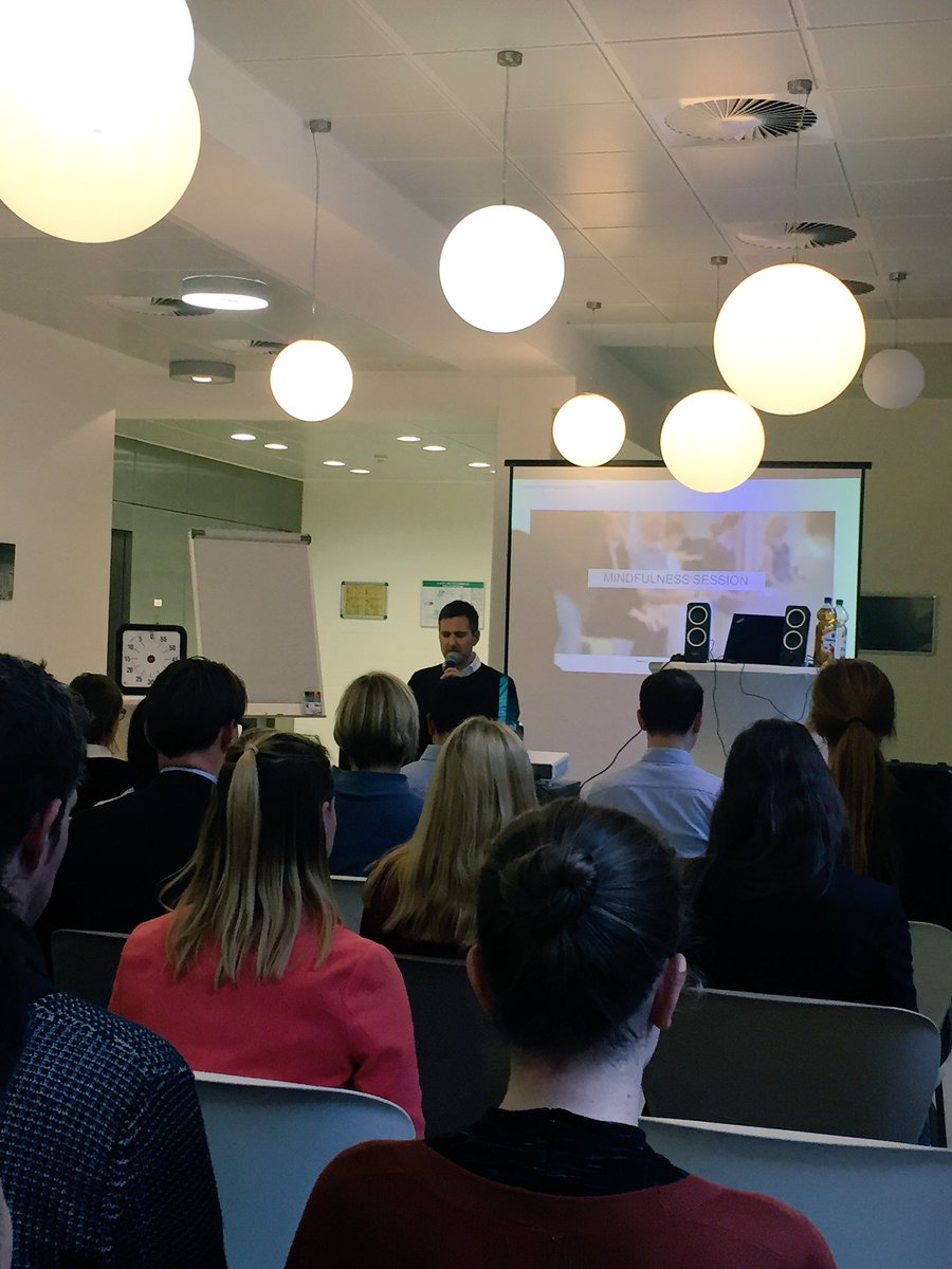 Roman Klesper tweet media