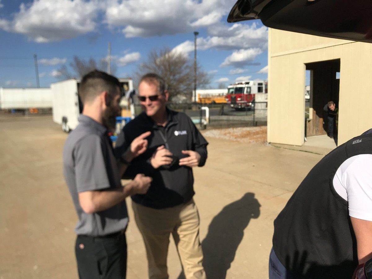 careertalkcoach's tweet photo. FLIR Platinum Partner @jHarnage sharing some knowledge during a demo and training opportunity. ‘Learn and Grow so you can Go and Lead’ #coachtalk #growingU #wtdf https://t.co/QZyNU6mKFt