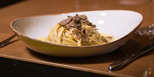 Don’t miss out on truffles! Be quick because February will be your last chance to enjoy Truffle Tuesday.. More info ➡️fal.cn/rWps