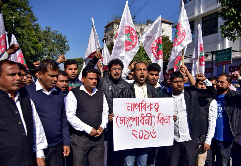 India slaps cases against critics of plan to grant citizenship to non-Muslims https://reut.rs/2TKS2LAÂ