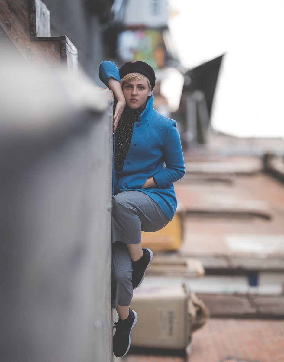 Photofarmer's tweet photo. #perspektive
einen guten Start ins #Wochenende!
#portrait #105mm #erfurtcity #erfurt #thüringen #fotograf #deinthüringen #fashion #friday
#sony #sigma #bokeh
#bokehmaster #sonya7riii | #sigma105mm #Art 1:1.4| f1.6 | 1/400s | ISO 100
https://t.co/Zk96WEy6Yv https://t.co/pola6YBXxB