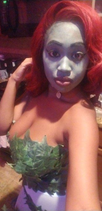 One of my favorite looks last year. DC vs Marvel and I was Poison Ivy #blackgirlcosplay https://t.co<a href="/tag/blackgirlcosplay"class="tags"><span>#blackgirlcosplay</span></a>