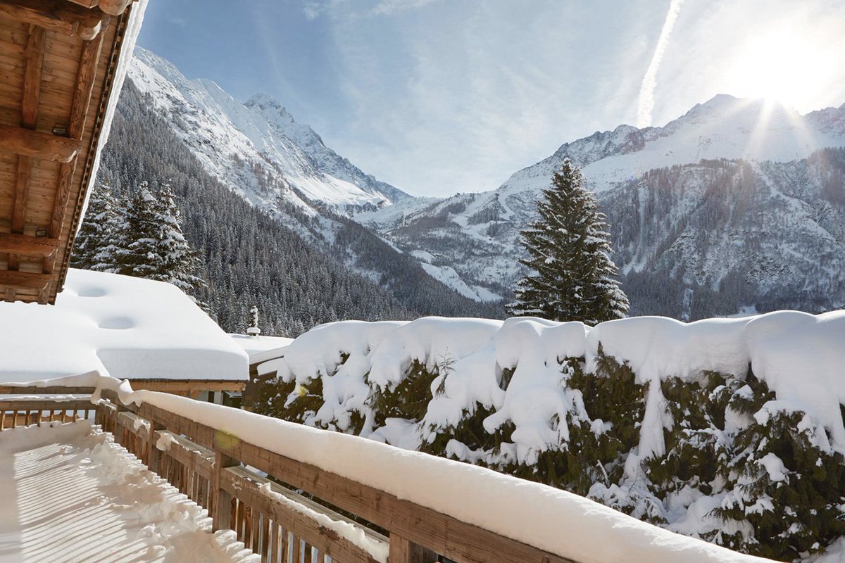 EmotionalEscape's tweet photo. Last Minute Availability for the #Chamonix #Chalet Serlon! 10.02.2019 - 17.02.2019 Was €17,000.00 NOW 15,000.00 https://t.co/g1EmSM80XL #frenchalps #luxurytravel #Traveller #alps #luxurylifestyle #skiing #chamonixchalets #chamonixrental #frenchalpschalets #luxurylifestyle #snow https://t.co/pYJlvKAtlo