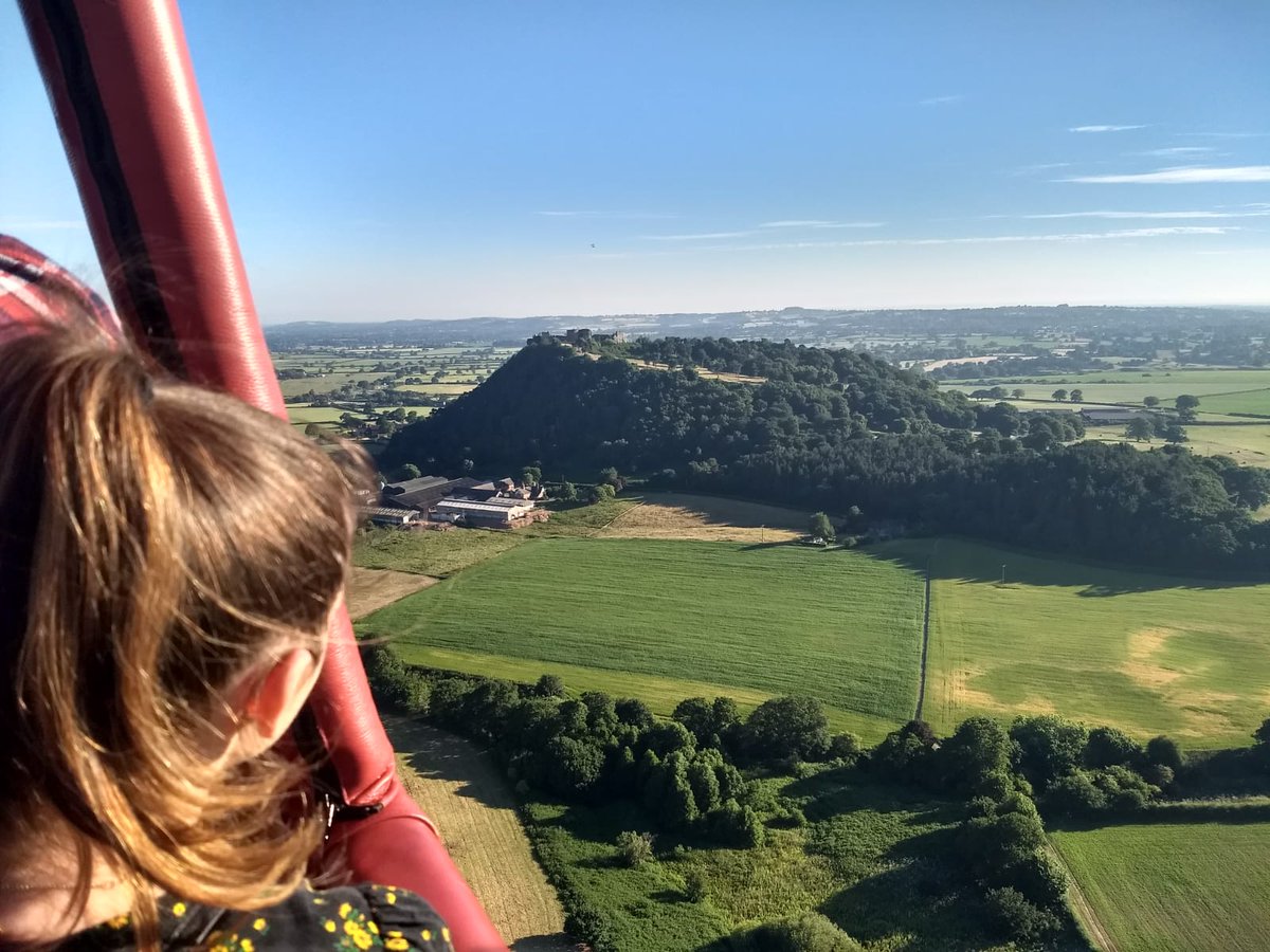 VirginBalloons's tweet photo. A little #flashbackfriday to last summer's heatwave - and all those fabulous balloon flights that took to the skies!
#fridayfeeling #takelifehigher #virginballoonflights #heatwave2018 https://t.co/u5MaeT4M9L