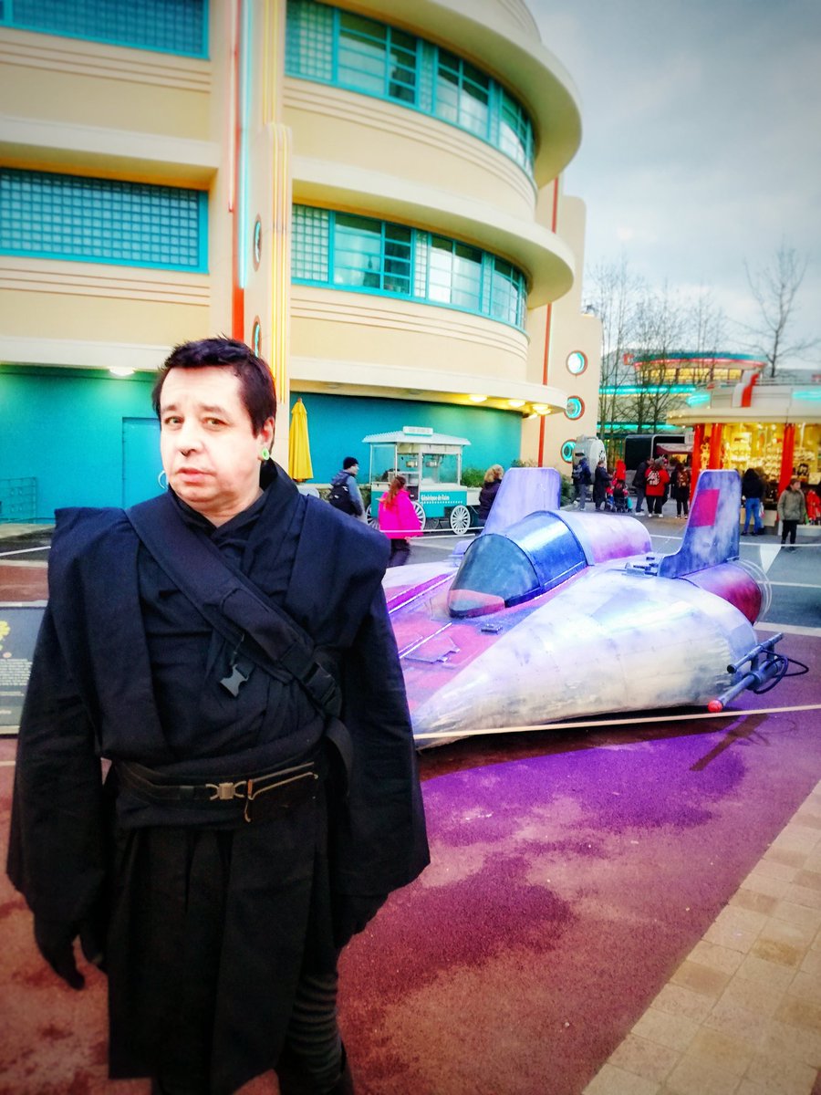 Jedi_Charles000's tweet photo. #LegendOfTheForce
#DisneylandParis
@DLPTownSquare
@ed92
@dismagicalblog
@DizActu
@DLPassion
@GIRODPATRICE
Je crois qu'il n'y aura pas de Tee Fighter ou X-Wing dans Studio1 ou vaisseaux à l'extérieur ?

This year there will be no Tee Fighter or X-Wing in Studio1 or ships outside? https://t.co/0jiT3Jlp0M