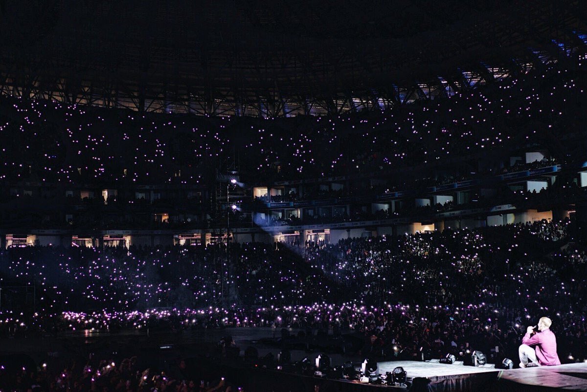 obrojustin's tweet photo. WE ARE A FAMILY #10YearsOfBieber https://t.co/QNAHW2Sw6i