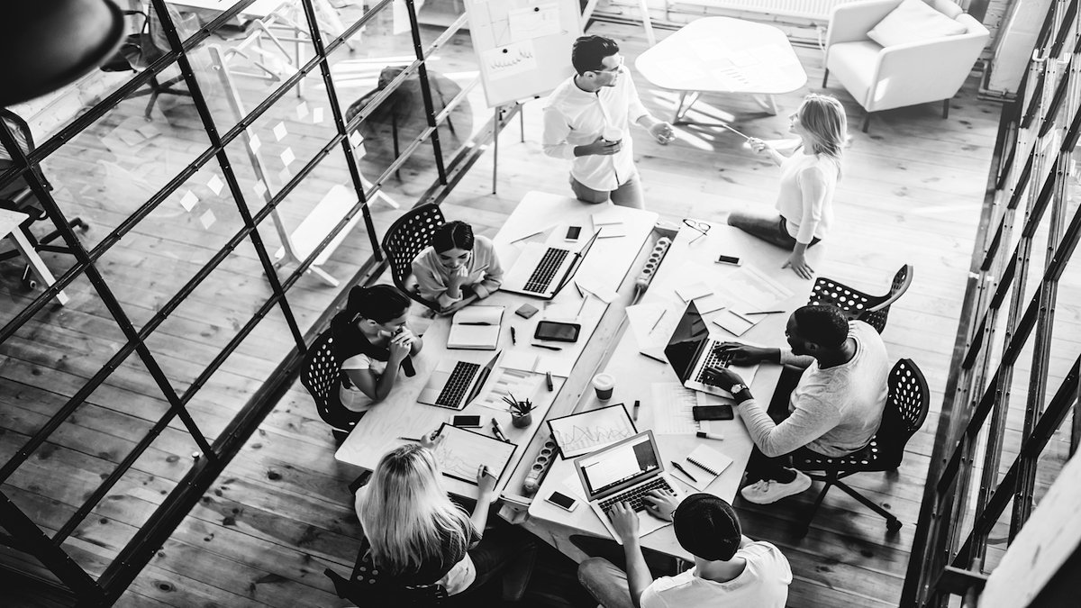 Juniper_Partner's tweet photo. Address the cloud computing skills shortage and alleviate the scramble by:
✔️Paying competitively
✔️Providing proper training
✔️Changing perceptions
https://t.co/tKsixuWCah https://t.co/8Bkw2UVnSC