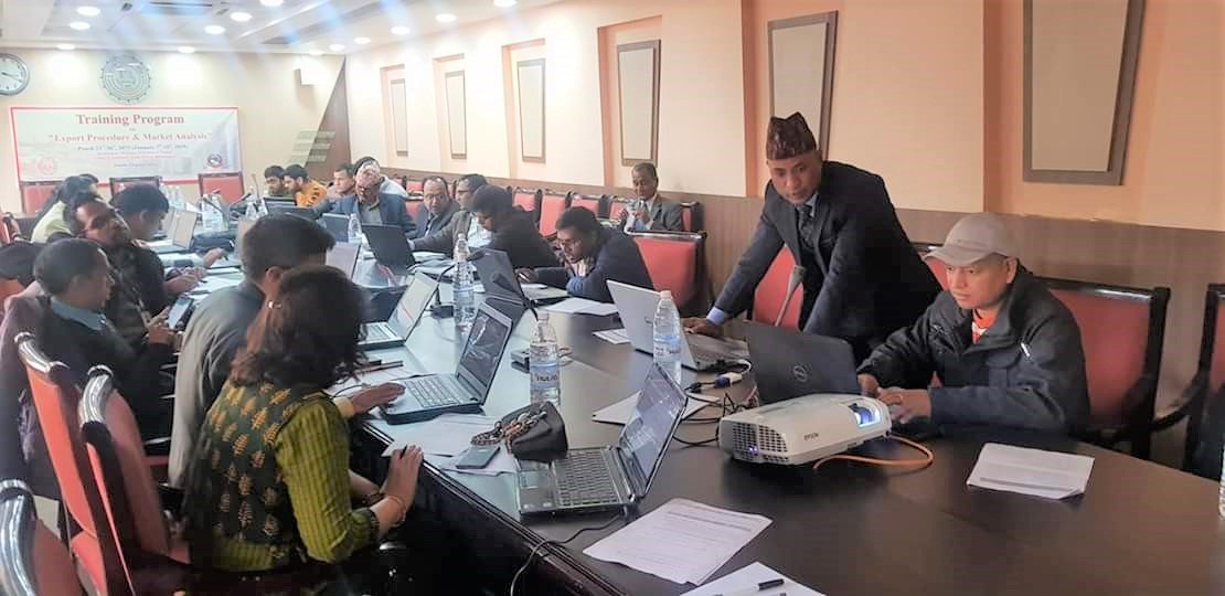 ITC_MktAnalysis's tweet photo. 🙌Multiplier effect once again in action 🙌
📸This week Nepal’s🇳🇵 Trade & Export Promotion Centre organised a training on ITC’s #TradeMap & #MarketAccessMap to SMEs and business associations in Biratnagar, delivered by Mr Rajendra Singh, officially certified by @ITCnews in 2017! https://t.co/r27KnS60ko