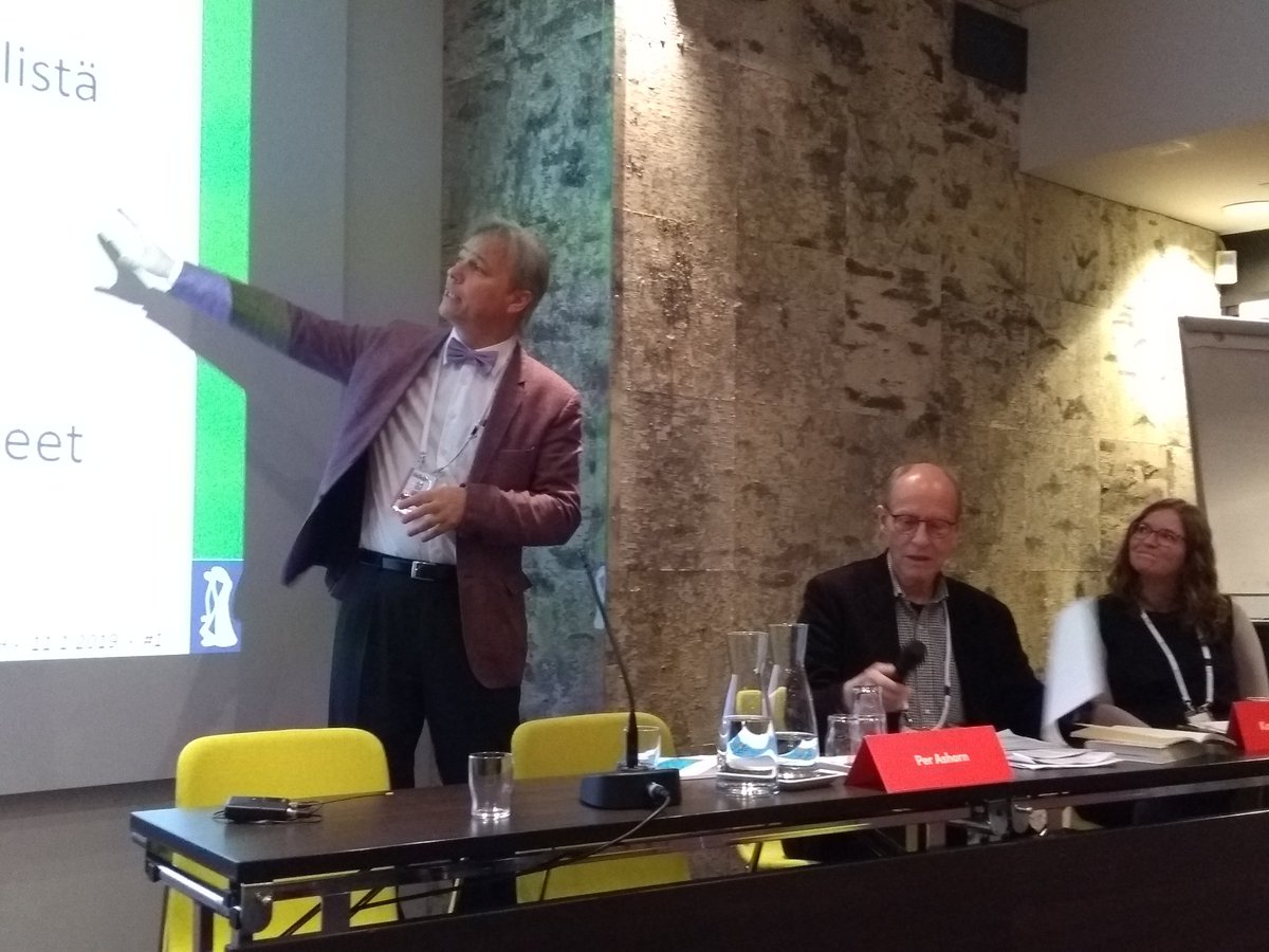 #Kehitysyhteistyö'n vaihtoehtoiset totuudet -debatti: Per Ashorn, Mikko Vieminen, Karolina Tuominen. #lääkäri2019 #lääkäripäivät