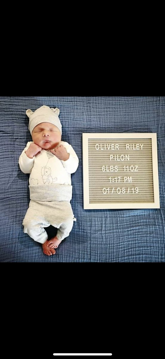 Pilon89's tweet image. He’s finally here - January 8th will forever be the best day of mine and Jess’s life thanks to this bundle of love. Our hearts couldn’t be more full. 💚
